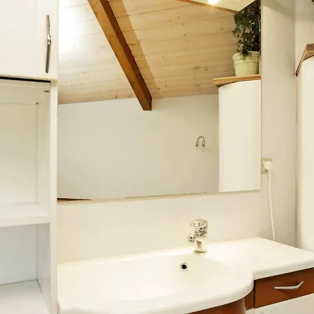 Holiday home Holiday Fugltoft *